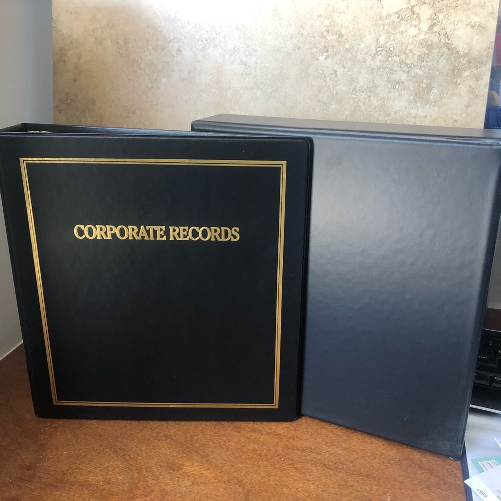 Corporate Records binder with cover NWOT.
